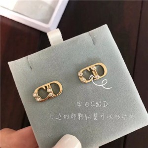 디올 귀걸이 D4010 2020/신상 (정품과 비교가능한 퀄리티)