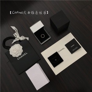 샤넬 반지 C6900 2020/신상 ( 사이즈 카톡상담) (정품과 비교가능한 퀄리티)