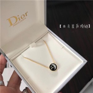 디올 목걸이 D3013 2020/신상 (정품과 비교가능한 퀄리티)