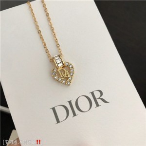 디올 목걸이 D69212 2020/신상 (정품과 비교가능한 퀄리티)