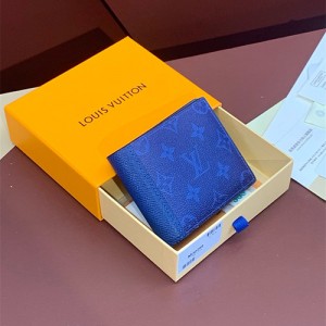루이비통 멀티플 반지갑 M30299 2024/신상