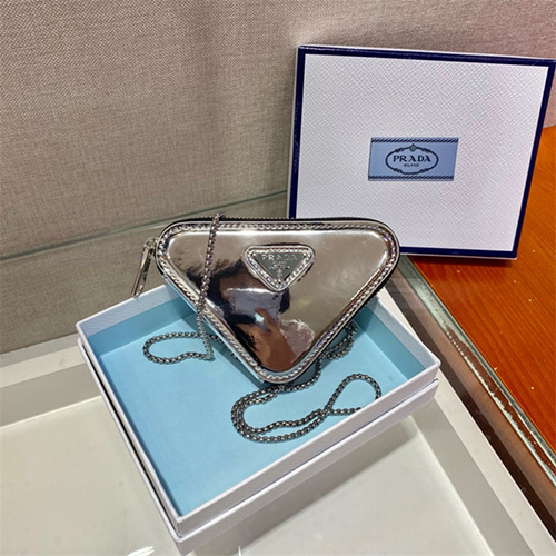 프라다 숄더백 1BD733 2024/신상