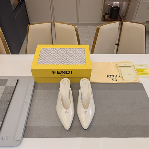 펜디 여성용 샌들 (굽높이4.5CM) F98425-2 2024/신상