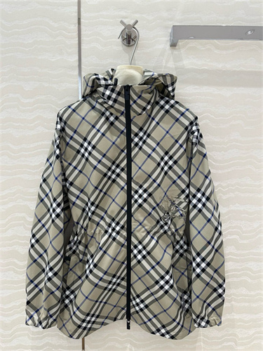 버버리 바람막이 자켓 B34302 2025/신상