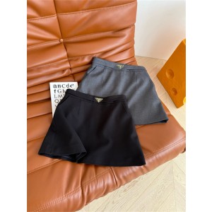 프라다 스커트 P52405 2025/신상