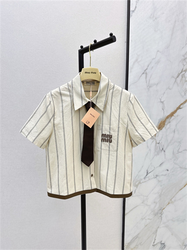 미우미우 반팔 셔츠 M61996 2025/신상