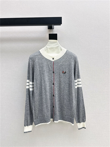 톰브라운 긴팔 가디건 T12601 2025/신상