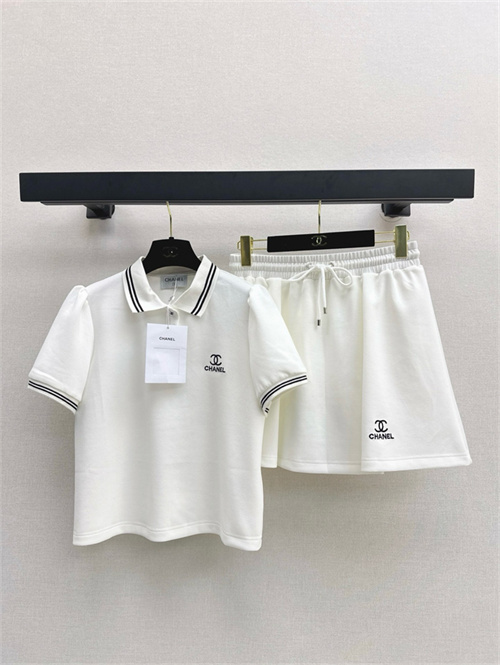샤넬 반팔 폴로 티셔츠 스커트 세트 C43406 2025/신상