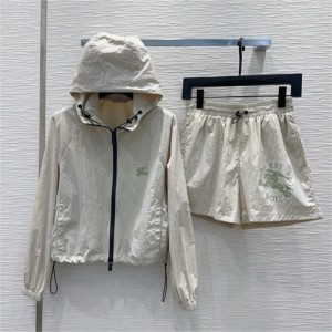 버버리 후드 트레이닝 세트 B13906 2025/신상