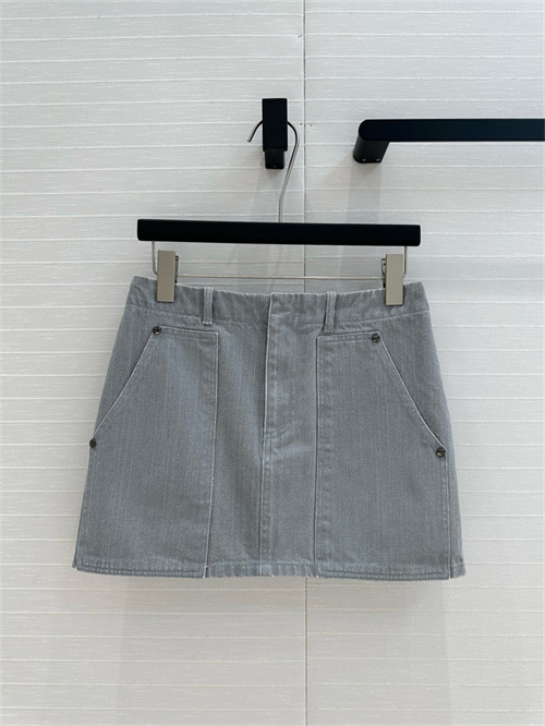 펜디 스커트 F52605 2025/신상