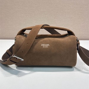 프라다 나파 가죽 숄더백 2VH188 2025/신상