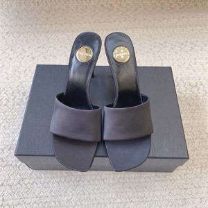 생로랑 여성용 슬리퍼 (굽높이10.5CM) Y61749-2 2025/신상