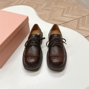 미우미우 여성용 로퍼 M70892-2 2025/신상