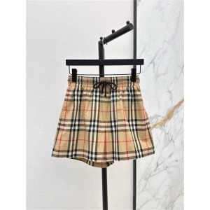 버버리 반바지 B32491 2025/신상