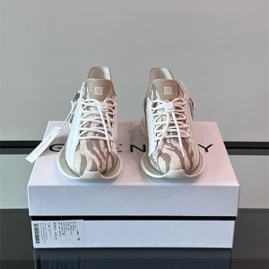 지방시 남성용 스니커즈 G87794-1 2025/신상