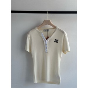 미우미우 반팔 티셔츠 M82203 2025/신상