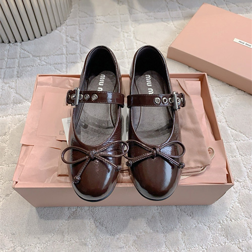 미우미우 여성용 단화 M81242-2 2025/신상