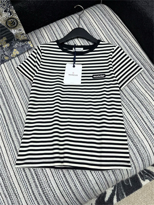 몽클레어 반팔 티셔츠 M51550 2025/신상