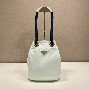 프라다 버킷백 1BE082 2025/신상