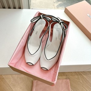 미우미우 여성용 샌들 (굽높이7CM) M97048-1 2025/신상