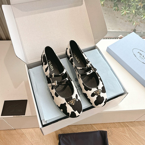 프라다 여성용 단화 P42313-1 2025/신상