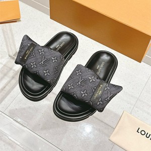 루이비통 남여공용 슬리퍼 L50282-2 2025/신상