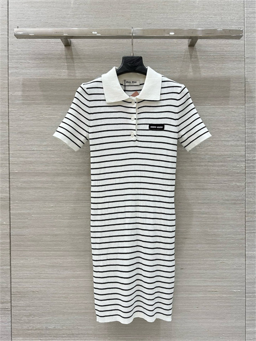 미우미우 폴로 원피스 M82706 2025/신상
