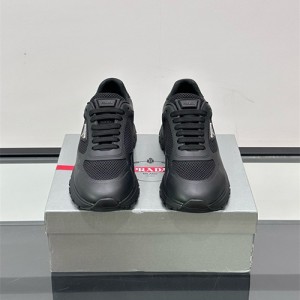 프라다 남성용 스니커즈 P97819-1 2025/신상
