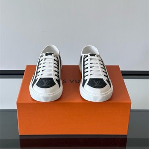 루이비통 남여공용 스니커즈 L92320-2 2025/신상