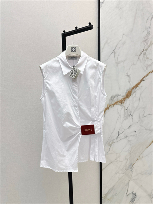 로에베 민소매 셔츠 L32401 2025/신상