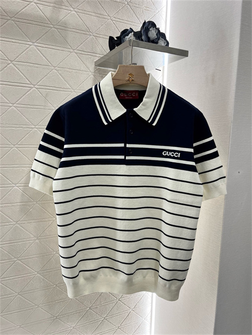 구찌 반팔 폴로 니트 G64107 2025/신상