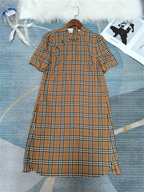 버버리 원피스 B12808 2025/신상