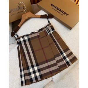 버버리 스커트 B72908 2025/신상