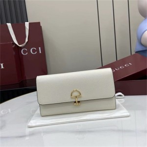 구찌 소프트비트 콘티넨탈 장지갑 828147 2025/신상