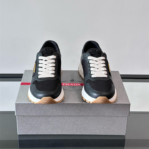프라다 남성용 스니커즈 P97931-2 2025/신상