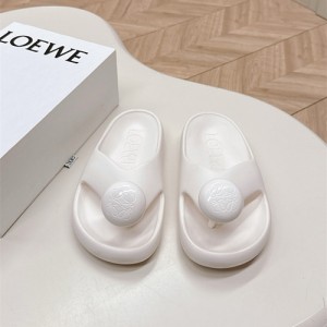 로에베 여성용 슬리퍼 L35222-2 2025/신상