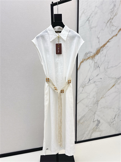 로로피아나 민소매 원피스 L63806 2025/신상