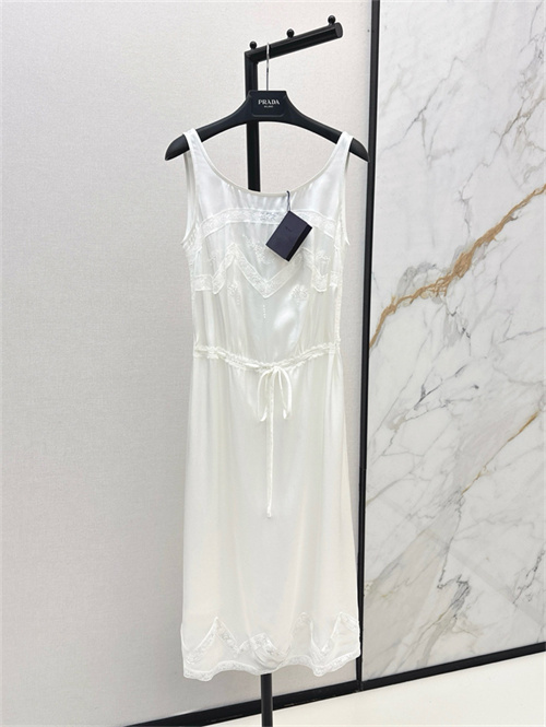 프라다 민소매 원피스 P43101 2025/신상