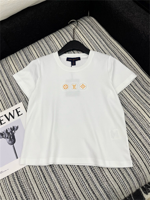 루이비통 반팔 티셔츠 L61451 2025/신상