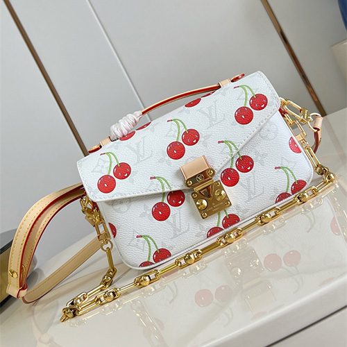 루이비통 포쉐트 메티스 이스트 웨스트 숄더백 M14231 2025/신상