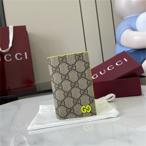 구찌 수프림 GG 폴드 오버 카드/명함지갑 768249 2025/신상