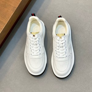 구찌 남성용 스니커즈 G82082-1 2025/신상