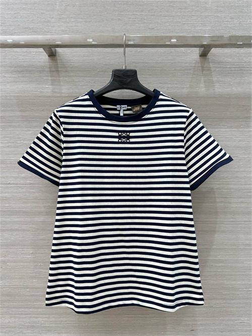 로에베 반팔 티셔츠 L31606 2025/신상