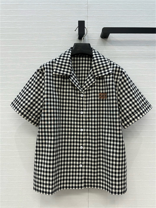 미우미우 반팔 셔츠 M72607 2025/신상