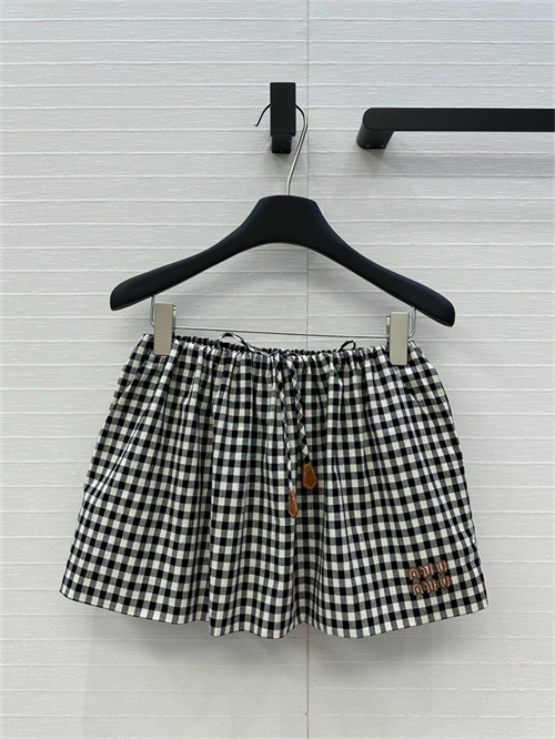 미우미우 스커트 M42494 2025/신상