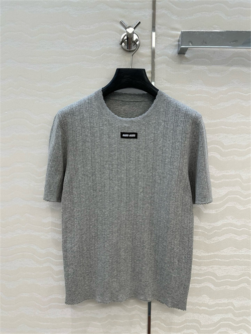 미우미우 반팔 니트 M32705 2025/신상