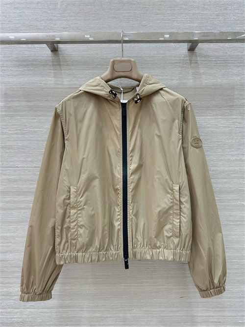 버버리 후드 자켓 B83059 2025/신상