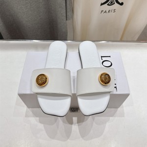 로에베 여성용 슬리퍼 L56532-1 2025/신상