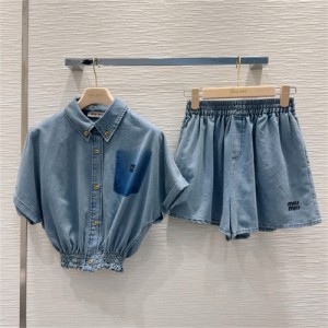 미우미우 데님 반팔 셔츠 반바지 세트 M83809 2025/신상