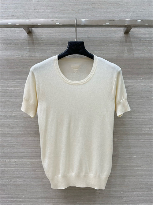 프라다 반팔 니트 P42605 2025/신상